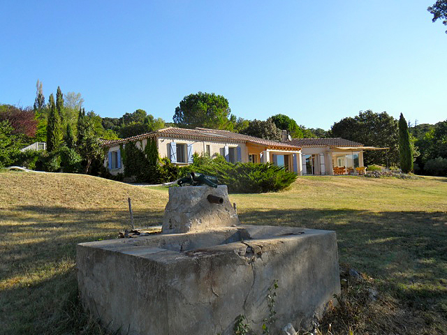 Villa Provençale à louer   La Garde Adhémar  avec piscine privée Villa Provençale à louer   La Garde Adhémar  Drome Provencale avec piscine privée
