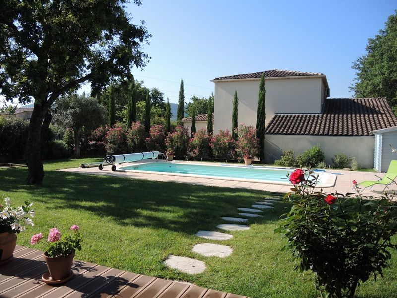Villa du Diamant Noir, piscine privée, jardin clos en Drôme Provençale